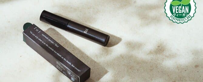 foi eyelash serumのパッケージ