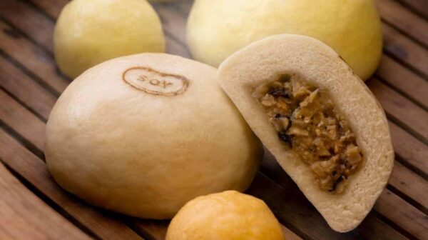 ヴィーガン肉まん「ハタケノ肉まん」と「ハタケノ米粉まん」(グルテンフリー)